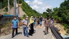 Bupati Minta DPUPR Segera Lakukan Perbaikan Jalan Gurimbang