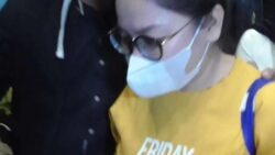 Begini Penampakan dr Lois Pakai Masker Saat Dipindahkan ke Bareskrim