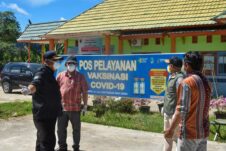 Bupati dan Wabup Pantau Posko PPKM Mikro di Desa Pimping