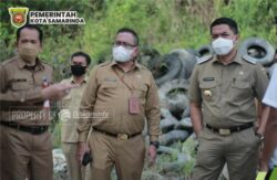 Dapat Laporan Jalan Rusak Menuju TPA Sambutan, Andi Harun Langsung Tinjau Lokasi