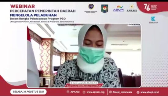 Mewakili Pemerintah Kabupaten Se – Indonesia, Laura Bicara Pengelolaan Pelabuhan