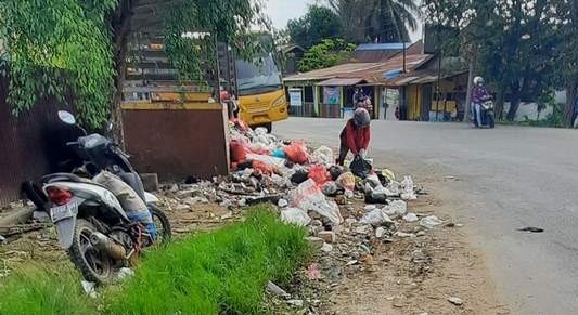 TPS Baqa Sudah Diusulkan Dipindah, Sering Dihambur Pencari Barang Bekas