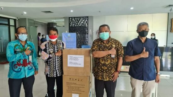 Paket Obat dan Oksigen Konsentrator bagi Pasien Isoman