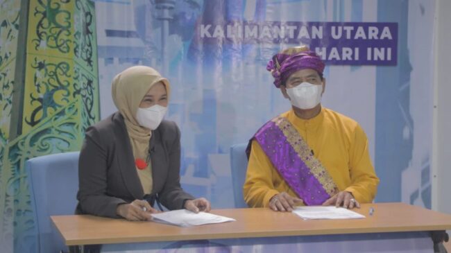 Jadi Penyiar Berita TVRI, Gubernur Tampil Kenakan Pakaian Kesultanan Bulungan