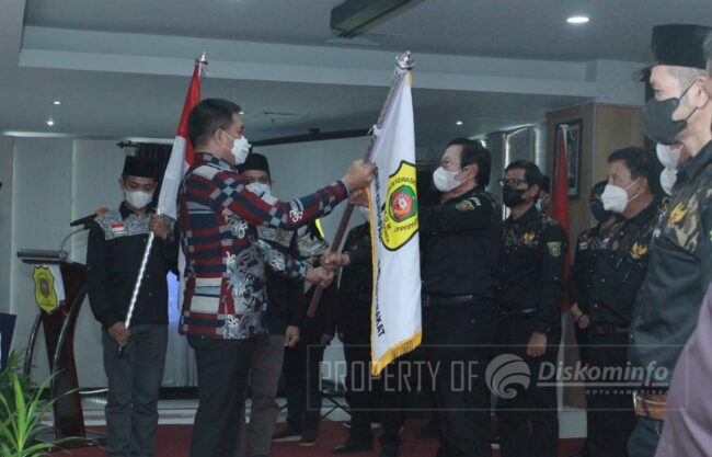 Wali Kota Samarinda Kukuhkan Pengurus FKDM Periode 2020-2025