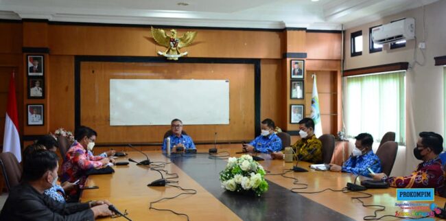 Bupati Malinau Pimpin Rapat Bersama Pemuka Agama Kristen se- Malinau Membahas Antisipasi Gelombang Covid-19 Diakhir Tahun