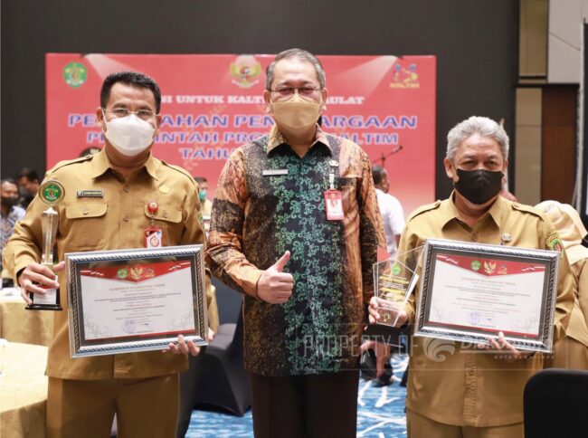 Lagi, Diskominfo dan Disdukcapil Samarinda Sabet Penghargaan