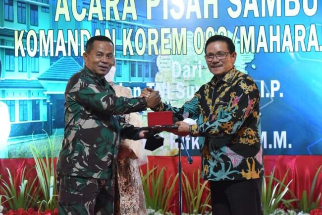 Brigjen TNI, Rifli, SE, MM Jabat Danrem 092 Maharajalila