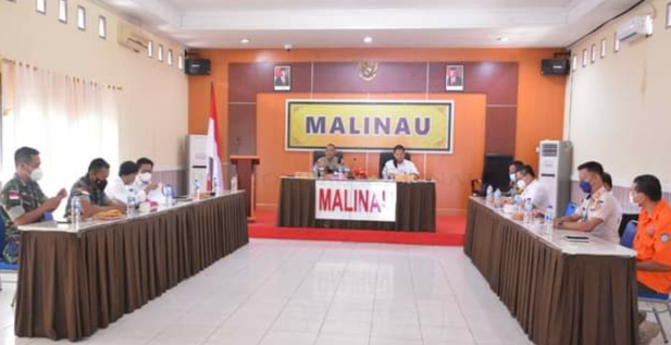Sekda Ernes Hadiri Rapat Koordinasi Pelaksanaan Vaksinasi Kabupaten Malinau Di Polres