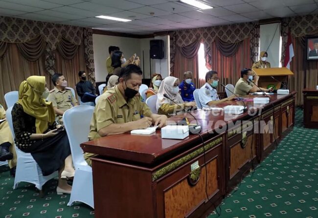 Bupati Nunukan Hj Asmin Laura Hafid Buka Rapat FGD Rancangan Awal Penyusunan LKPJ Bupati Tahun 2021