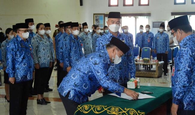 Bupati Wempi harapkan pengurus KORPRI Periode 2021-2026 yang dilantik menyesuaikan dengan kemajuan Teknologi