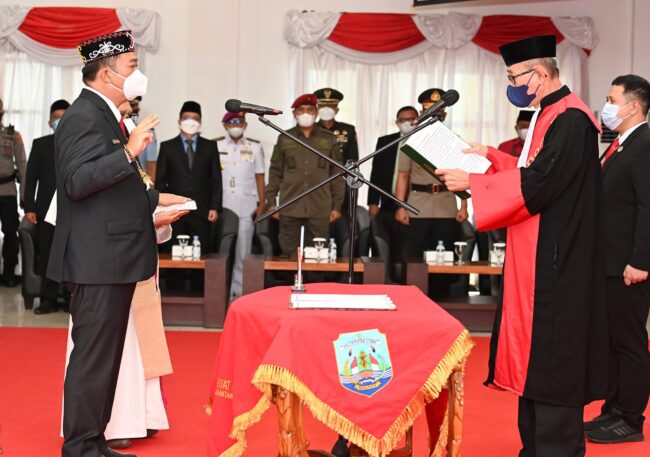 Albertus S. Marianus, ST Di lantik Menjadi Ketua DPRD Kaltara