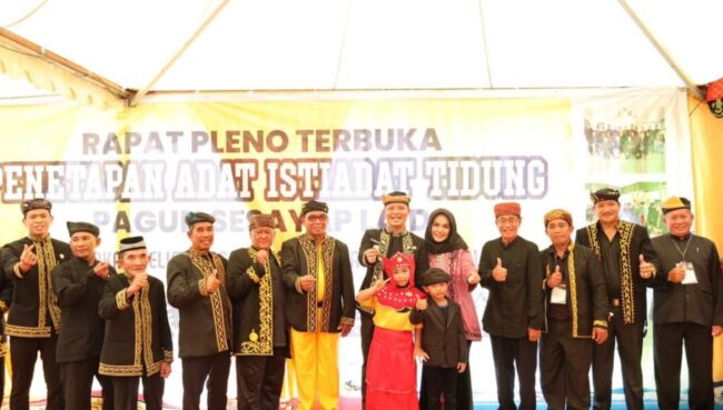 Bupati KTT Buka Rapat Pleno Penetapan Adat Istiadat Tidung