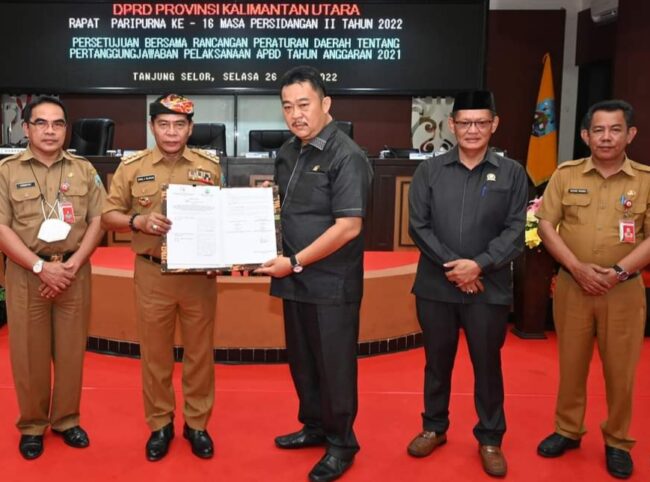 Paripurna DPRD Kaltara Tentang Persetujuan PJP APBD TA 2022