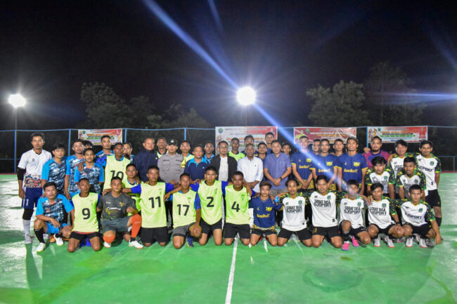 Bupati Buka Turnamen Futsal di Desa Gunung Sari