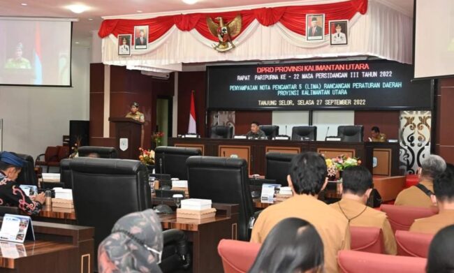 Gubernur Sampaikan Lima Raperda Ke DPRD Kaltara