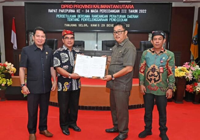 Paripurna Persetujuan Raperda Menjadi Perda Tentang Penyelenggaran Pendidikan