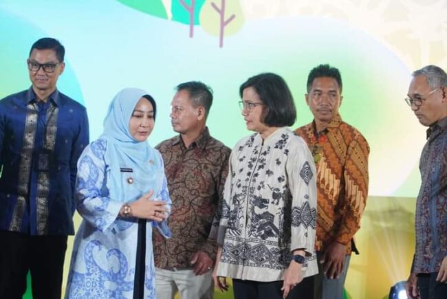 Didepan Menkeu, Bupati Minta Dirut PLN Tuntaskan Listrik Kampung di Berau