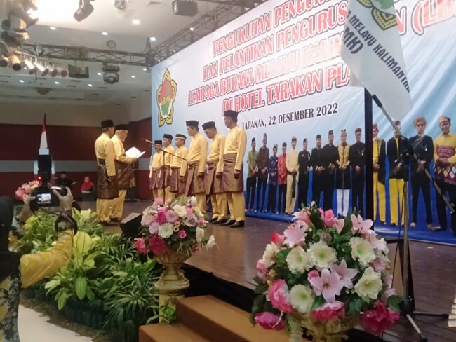 Lembaga Budaya Melayu Kalimantan Resmi Dikukuhkan, Fadlan Hamid : Budaya Melayu Harus Dilanjutkan untuk Generasi Muda