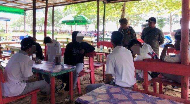 Diluar Aktivitas Sekolah, Pelajar Larang Gunakan Seragam Sekolah