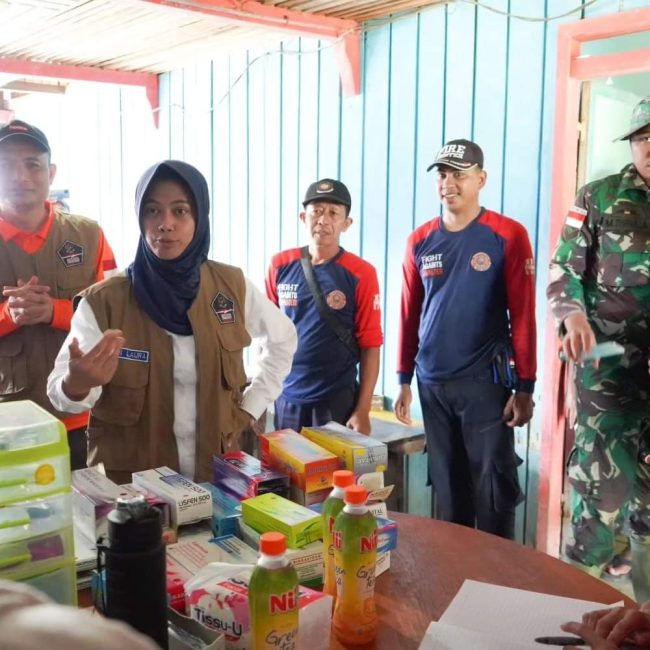 Tinjau Banjir Bupati Hj Asmin Laura Hafid Salurkan Bantuan Kepada Masyarakat Terdampak