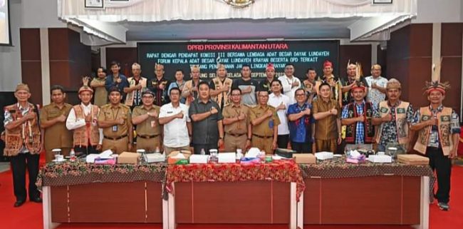 DPRD Kaltara Gelar Dengar Pendapat Dengan Lembaga Adat Dayak Tentang Penanganan Jalan Lingkar Krayan