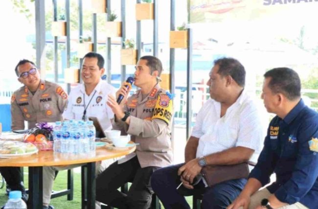 Jumat Curhat, Kapolresta Samarinda ke Pelabuhan, Atensi BBM Subsidi untuk Nelayan