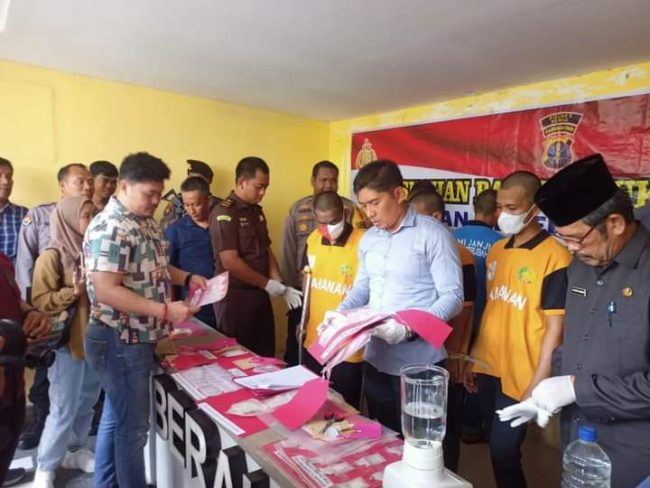 Satresnarkoba Polres Berau Musnahkan 306,616 Gram Sabu
