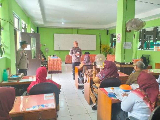 Sosialisasi Kamtibmas di SD Negeri 002 Berau Menjelang Pesta Demokrasi 2024