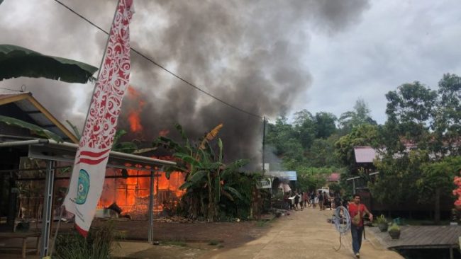 Korban Rugi Ratusan Juta Rupiah Gegara Bangunan Dilalap Si Jago Merah