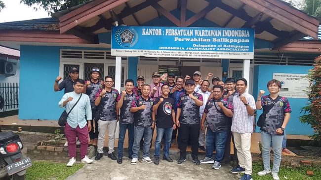 PWI Barito Selatan Kunjungi PWI Balikpapan