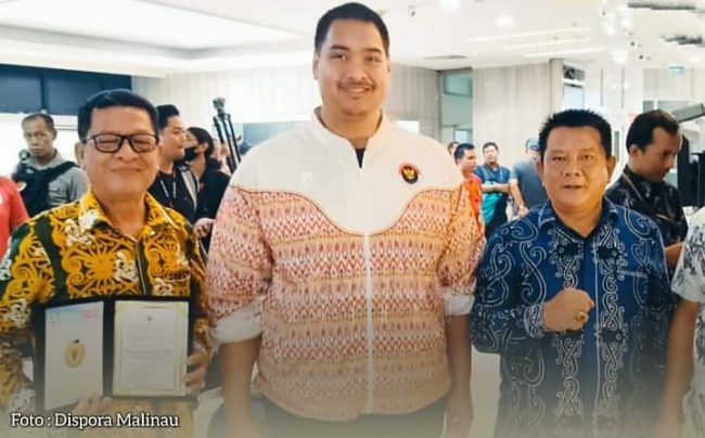 Bupati Terima Penghargaan dari Menpora RI, Kadispora : Penilaian Berdasarkan Juri Profesional 