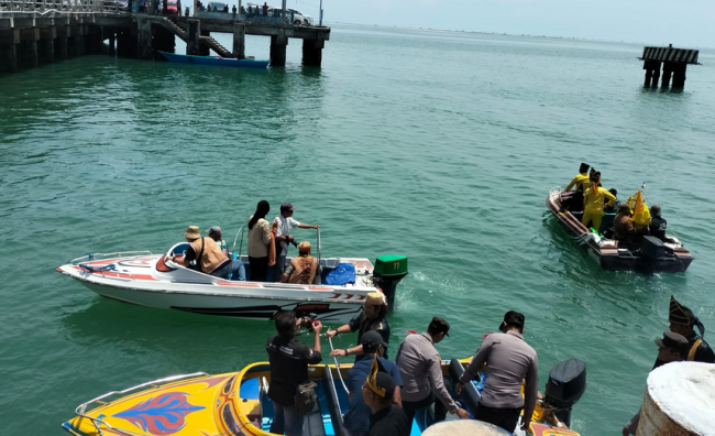 Acara Adat Tahunan Suku Bajau “Magjamu” Meriah di Tanjung Batu