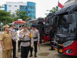 Gubernur Bersama Kapolda Kaltara Pimpin Apel Gelar Pasukan Operasi Ketupat Kayan 2025