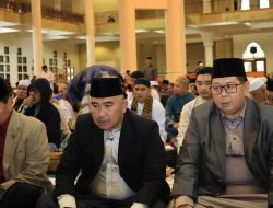 Wali Kota Tarakan Laksanakan Sholat IdulFitri 1446 H 2025 5 di Masjid Islamic Center