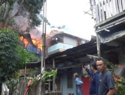 Ludes Terbakar, 2 Bangun Semi Permanen di Samarinda