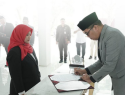 Fokus pada Tiga Prioritas Utama, Andi Harun Lantik Anggota dan Pengawas Perumda Tirta Kencana Samarinda
