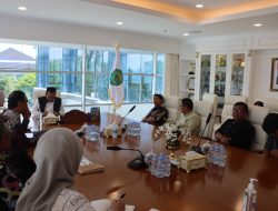 Audiensi Tribun Kaltim, Gubernur Harum Dorong Pemberitaan Berimbang dan Konstruktif