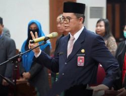 Bupati Kutai Barat Lantik Kamius Junaidi sebagai Pj Sekretaris Daerah
