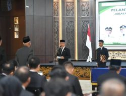 Bupati Wempi W. Mawa Lantik Pejabat Tinggi Di Lingkungan Pemkab Malinau