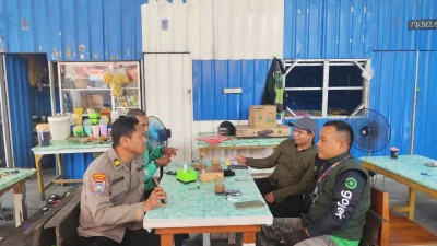 Bersama Ojol dan Warga di Balikpapan, Dit Binmas Polda Kaltim Gelar Ngopi