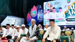 Gelar Tabligh Akbar Dalam Rangka Harjad ke-76, Pemkab Kotabaru Ucapkan Selamat Datang Tuan Guru