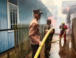 Bakar Sampah Merembet, Dua Rumah dan Enam Pintu Kos Ludes Terbakar