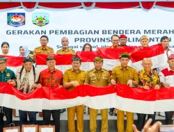 Pemprov Bagikan Bendera Merah Putih, Ajak Masyarakat Semarakkan HUT RI ke-81 